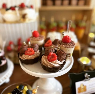 Hanna's Bakery & Dessert Shop by null