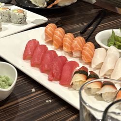 Assorted sushi