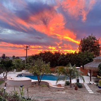 So Cal Custom Pools & Spas - Pool & Hot Tub Service Near Me - Vista, California