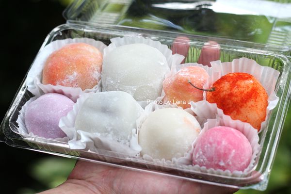 Two Ladies Kitchen by null