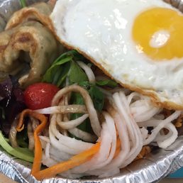 Kimchi fried rice with chicken