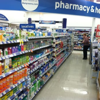 Walgreens - Shelves are full even on a holiday weekend. Sad for employees but good for customers in need. - Drugstores Near Me - Chicago, Illinois Walgreens - Shelves are full even on a holiday weekend. Sad for employees but good for customers in need. - Drugstores Near Me - Chicago, Illinois