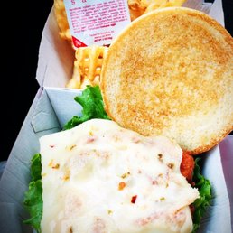 Spicy Deluxe Sandwich