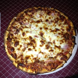 Bella Trattoria - Personal size pizza.