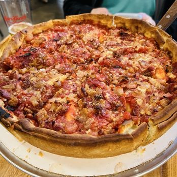 Giordano's - Pizza Near Me - Chicago, Illinois