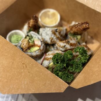Gurume Sushi - Spider roll - Sushi Bars Near Me - Toronto, Ontario