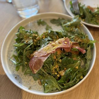 Colletta - PEACH SALAD: prosciutto, arugula, goat cheese, pistachios, lemon honey vinaigrette - DELISH!!! - Italian Near Me - Avon, Colorado Colletta - PEACH SALAD: prosciutto, arugula, goat cheese, pistachios, lemon honey vinaigrette - DELISH!!! - Italian Near Me - Avon, Colorado