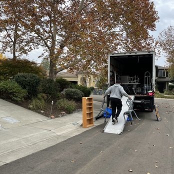 Tetris Masters Moving - Loading the truck - Movers Near Me - Carmichael, California Tetris Masters Moving - Loading the truck - Movers Near Me - Carmichael, California