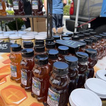 Blue Ridge Honey - jars of honey on a table - Honey Near Me - Ventura, California