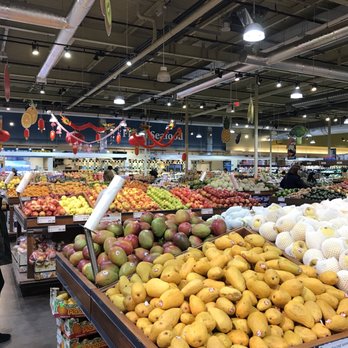 H Mart - Edison - Super fresh fruits - Grocery Near Me - Edison, New Jersey