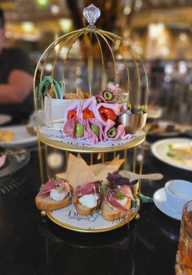 Pinky's by Vanderpump by null