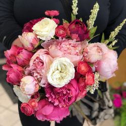 The Flower Shop At Cedar Memorial Park