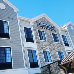 Staybridge Suites Milwaukee West-Oconomowoc