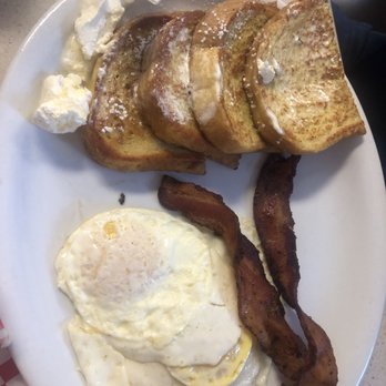 Chomper Cafe - French Toast with farm fresh eggs - Cafes Near Me - Hayden, Idaho