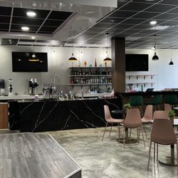 Java Grande Coffee & Craft Cocktails - The bar