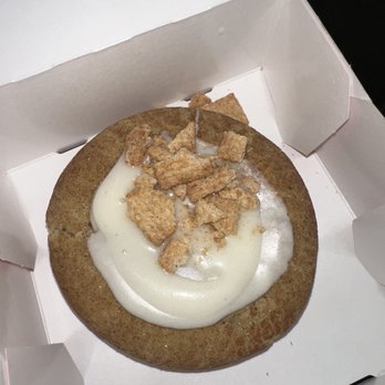 Crumbl - Beaverton - Cinnamon toast cookie - Bakeries Near Me - Beaverton, Oregon Crumbl - Beaverton - Cinnamon toast cookie - Bakeries Near Me - Beaverton, Oregon