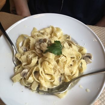 Il Conte - Cream and mushroom - International Near Me - Paris, 75