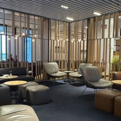 Lufthansa Business Lounge - Interior.