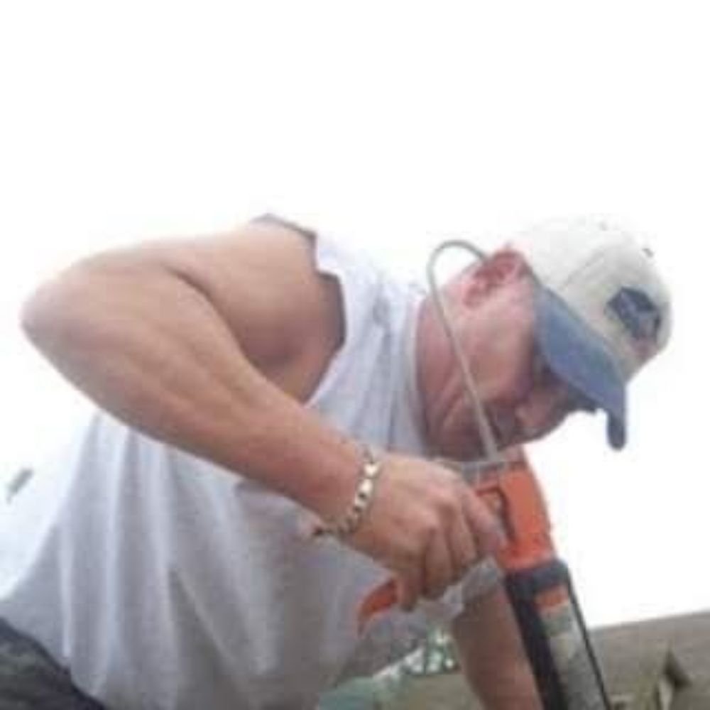 Slide of Mikes Roofing