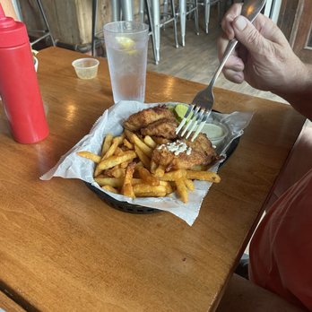 Tap House Grille - Fish and chips - Bars Near Me - Windham, New York