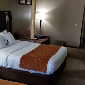 Comfort Suites Bakersfield - Hotels Near Me - Bakersfield, California Comfort Suites Bakersfield - Hotels Near Me - Bakersfield, California