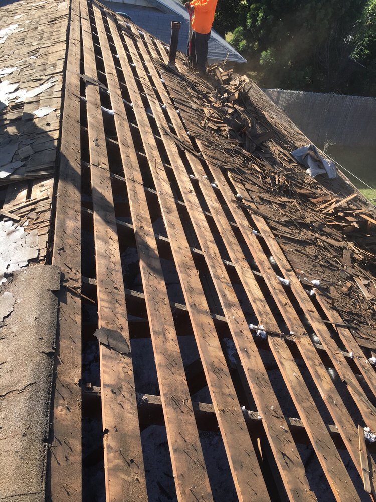 Slide of Thompson Roofing