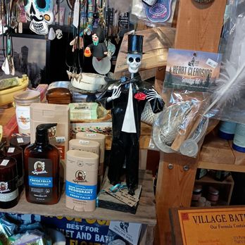 The Thrifty Gypsy - Gift Shops Near Me - Sturbridge, Massachusetts