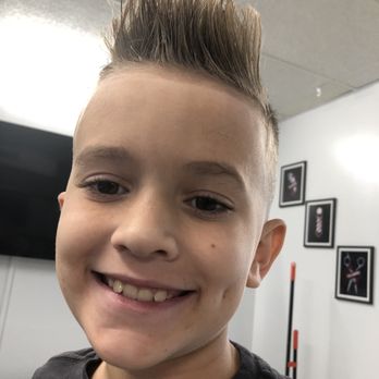 LEVEL UP Barbershop - Barbers Near Me - Tavernier, Florida
