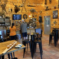 Upper Hand Brewery - Inside bar area