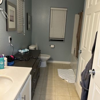 No Worries Tiling - Bath remodel before pic - Tiling Near Me
