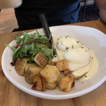 Fà me Caffe - Eggs Benedict with hollandaise sauce (parmesan béchamel sauce) - Coffee & Tea Near Me - Phoenix, Arizona Fà me Caffe - Eggs Benedict with hollandaise sauce (parmesan béchamel sauce) - Coffee & Tea Near Me - Phoenix, Arizona