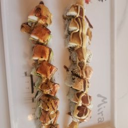 Fire dragon roll, spicy maki