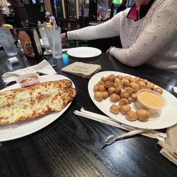 Mellow Mushroom Bristol - Cheesy bread and Pretzel Bites - Pizza Near Me - Bristol, Virginia Mellow Mushroom Bristol - Cheesy bread and Pretzel Bites - Pizza Near Me - Bristol, Virginia