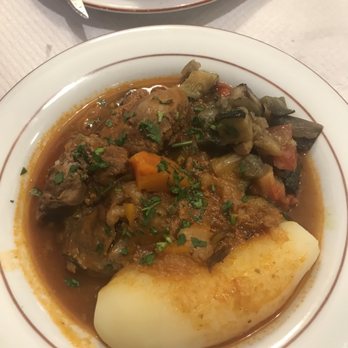 Au Petit Bouchon Chez Georges - Braised pork cheeks - French Near Me - Lyon, 69 Au Petit Bouchon Chez Georges - Braised pork cheeks - French Near Me - Lyon, 69