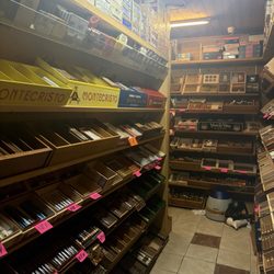 La Casa De La Habana - Great humidor!