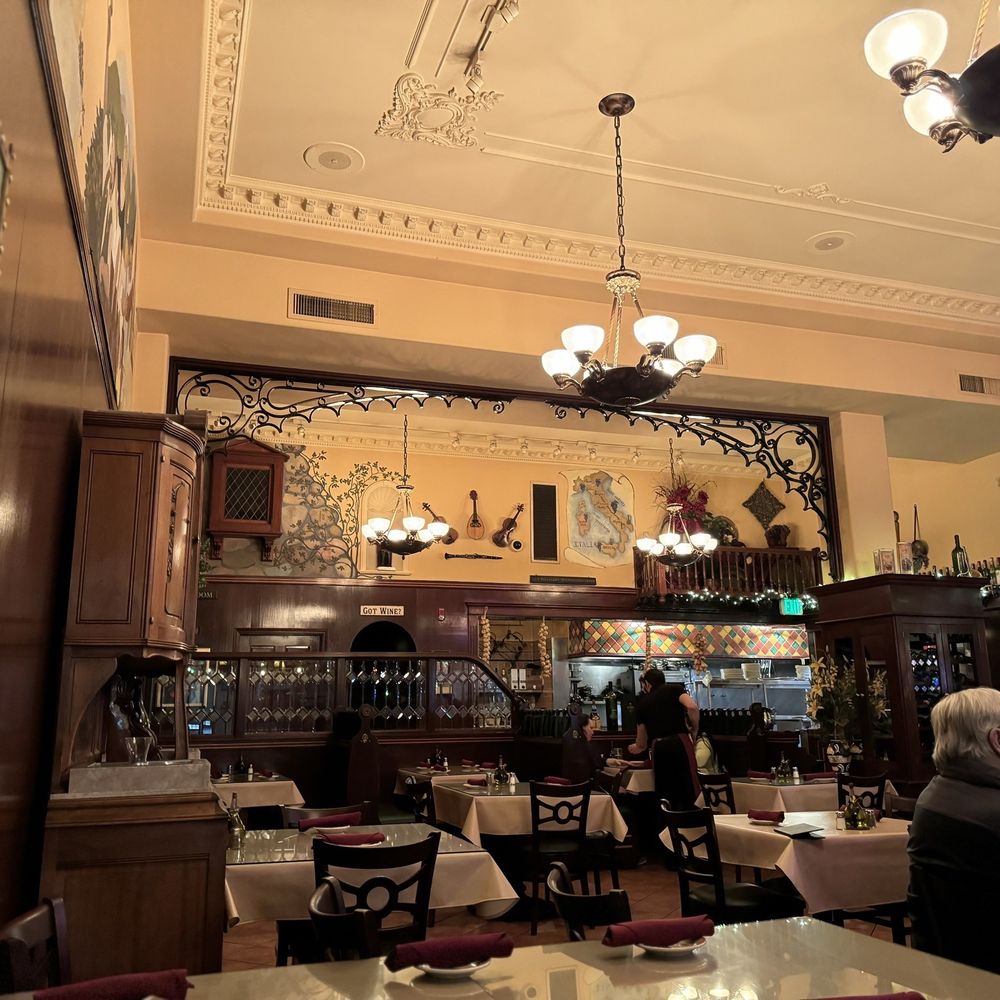 Italian Kitchen - people sitting at tables in a restaurant - Italian Near Me - Spokane, Washington Italian Kitchen - people sitting at tables in a restaurant - Italian Near Me - Spokane, Washington