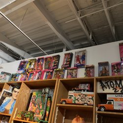 Sir Thrifty Vintage Boutique