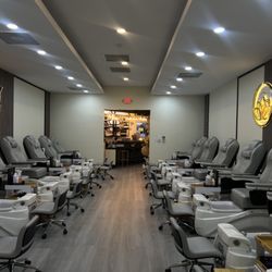 Tipsy Nail Bar
