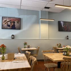 Se7enbuds Restaurant - Photo 6: Interior