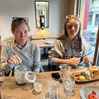 Barry's - Downstairs window seat. - International Near Me - Grindelwald, BE