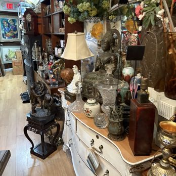 JERRY'S ANTIQUES AND ESTATE SALES - Updated August 2025 - 25