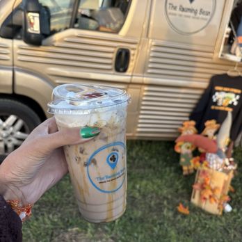 The Roaming Bean - Apple chai - Coffee & Tea Near Me - Pittsburgh, Pennsylvania