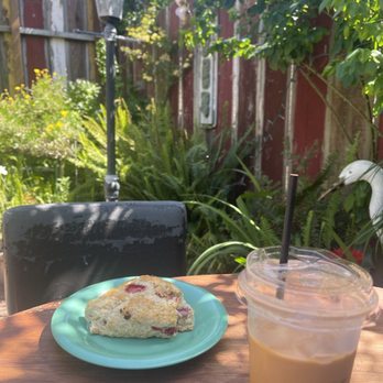 Luna Coffee Bar - Coffee & Tea Near Me - Cayucos, California Luna Coffee Bar - Coffee & Tea Near Me - Cayucos, California
