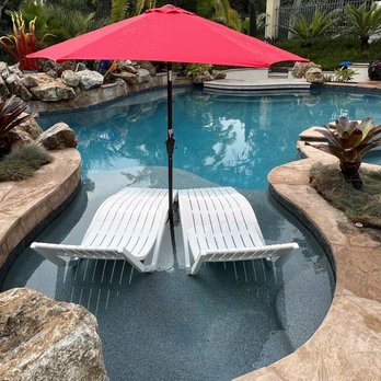 Del Rancho Pool & Spa - Baja shelf with partially submerged lounge chairs and umbrella. Formerly a kiddie pool. - Pool Cleaners Near Me - Encinitas, California Del Rancho Pool & Spa - Baja shelf with partially submerged lounge chairs and umbrella. Formerly a kiddie pool. - Pool Cleaners Near Me - Encinitas, California