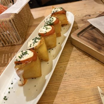 Miño - Potatoes! So so good! - Seafood Near Me - Barcelona, B