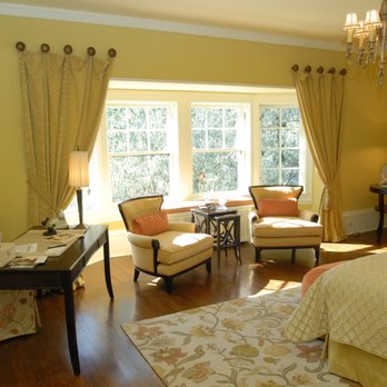 Fringe Home Design - Oak Park master bedroom window view. - Interior Design Near Me - Oak Park, Illinois