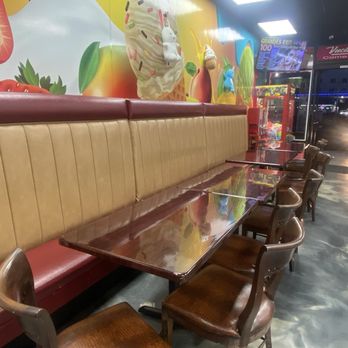 La Michoacana - Seating - Ice Cream & Frozen Yogurt Near Me - Harbor City, CA 90710, California