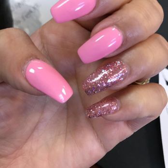 Hot Nails - Tammy stays hooking me yup, she's so fast I just love going to her - Nail Salons Near Me - Stockton, California
