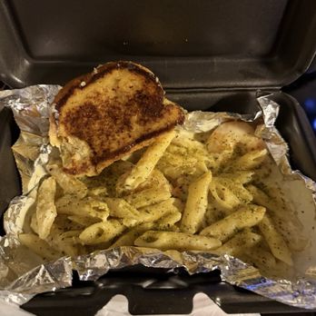 S2 Express Grill - Alfredo - New American Near Me - Chicago, Illinois
