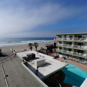 Surfer Beach Hotel - Pool is Shaded in October. - Hotels Near Me - San Diego, California Surfer Beach Hotel - Pool is Shaded in October. - Hotels Near Me - San Diego, California